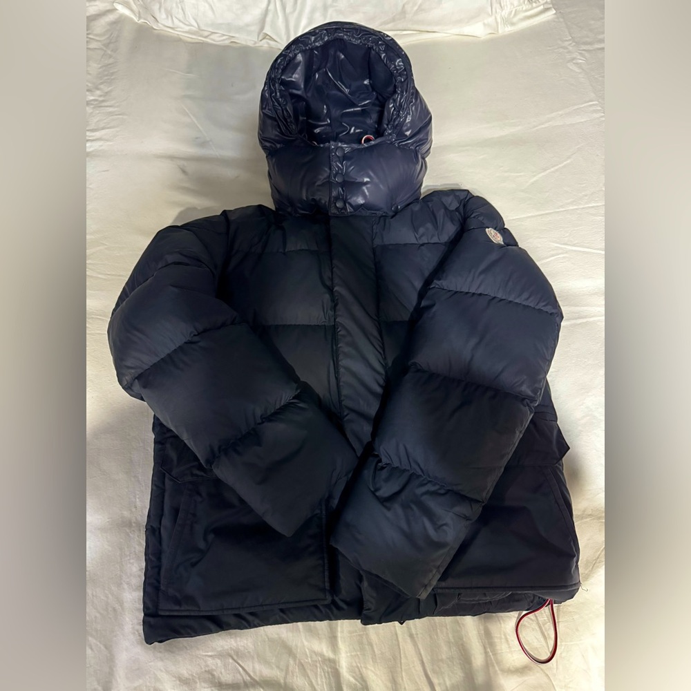 Moncler Glacier Down Men’s Jacket (Size: 2)